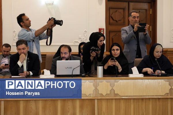 نشست خبری ارائه اقدامات و عملکرد وزارت راه و شهرسازی در حوزه سفرهای نوروزی 1403