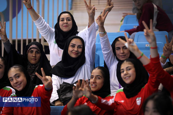 مسابقات دانش‌آموزی والیبال زیر 15 سال قهرمانی جهان (ایران - چین )