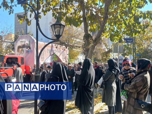 تشییع پیکرشهداى گمنام در شهرکرد 