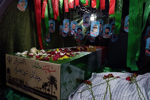 دبیرستان دخترانه شاهد قدسیان میزبان پیکر مطهر شهید گمنام