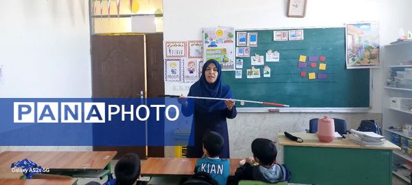 گرامیداشت روز جهانی نابینایان در آموزشگاه شهید محمد منتظر قائم خاتم