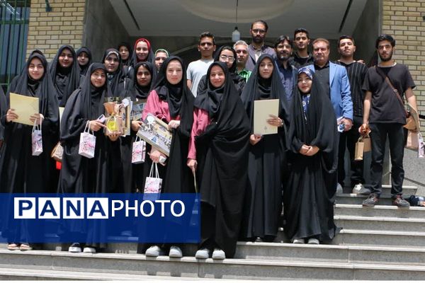 تجلیل از دانش‌آموز خبرنگاران پانا ناحیه یک شهرری به مناسبت روز خبرنگار