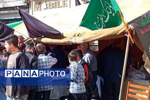 برپایی موکب پذیرایی و قاب‌های ایثار؛ از خاکریز تا بوم نقاشی در فیروزکوه