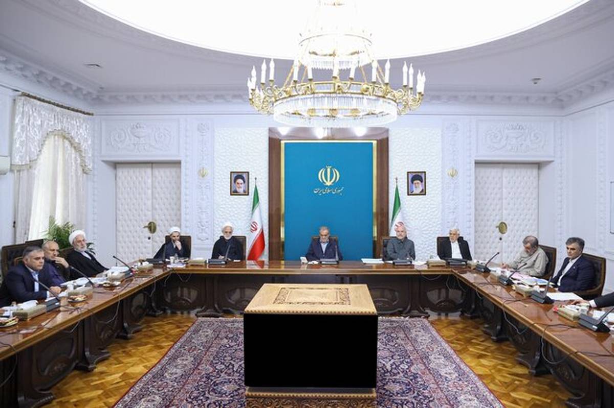 نشست شورای‌عالی هماهنگی اقتصادی با حضور سران قوا برگزار شد