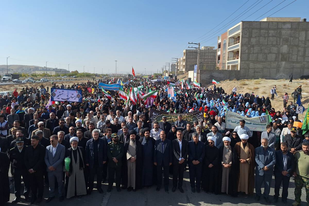 گزارش تصویری از راهپیمایی سیزده آبان در پردیس