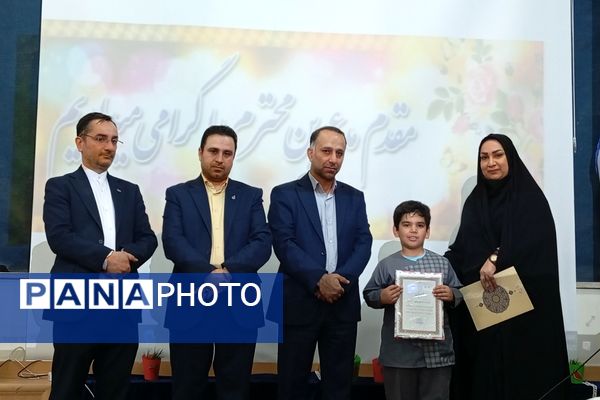 آموزش و پرورش ورامین در هفته پژوهش به استقبال نخبگان رفت