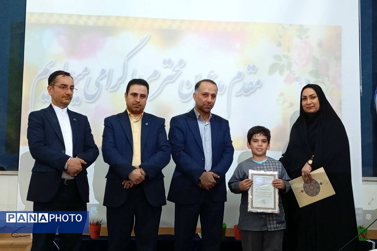 آموزش و پرورش ورامین در هفته پژوهش به استقبال نخبگان رفت