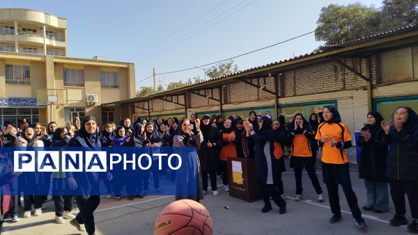 المپیاد درون مدرسه‌ای دبیرستان پیرایش یک 