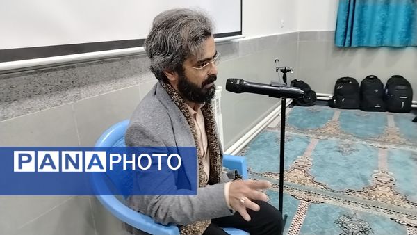 جشن میلاد حضرت زهرا (س) در دبیرستان شهید بهشتی 