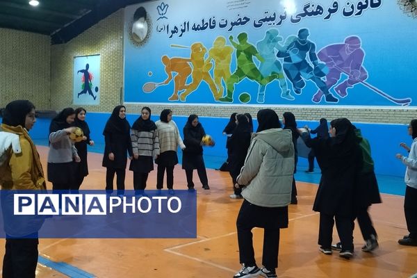 برگزاری سومین روز از مرحله چهارم اردوی «تمشک» در کانون فاطمه الزهرا ناحیه ۳کرج