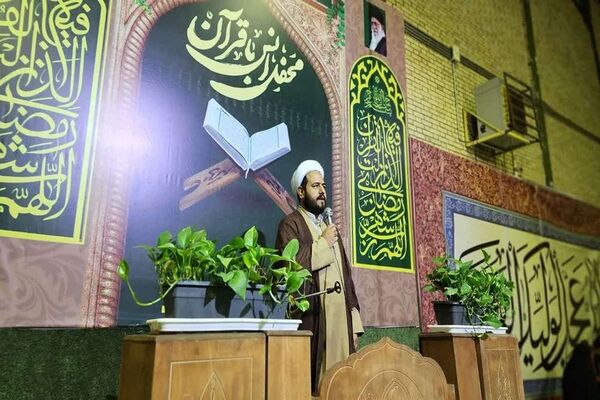 محفل دانش‌آموزی انس با قرآن کریم منطقه گلباف
