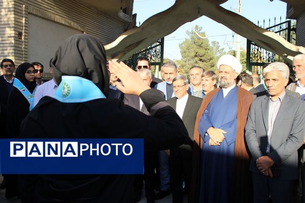 آغاز سفر وزیر میراثفرهنگی کشور به رباطکریم از امامزاده عمادالدین(ع)