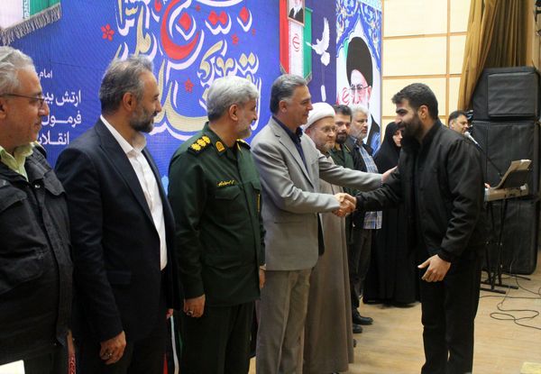 همایش «بسیج، مدرسه عشق» در باقرشهر 