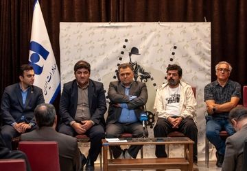 هدف اصلی کاهش دغدغه های روزمره مردم و افزایش حساسیت مخاطبان جدی سینمای کمدی است