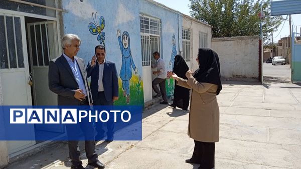 آمادگی دبستان شهید نجفی فدافن برای میزبانی ماه مهر