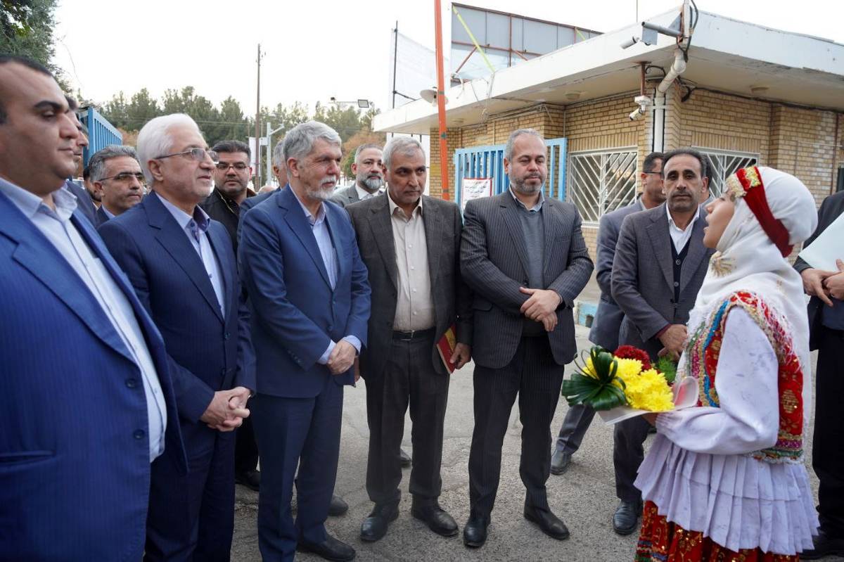 وزیر فرهنگ و ارشاد اسلامی به اسفراین سفر کرد