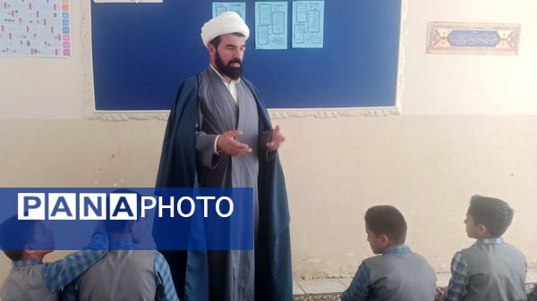 عطر بندگی در دبستان شهید رحمت الله قلعه یزدانی 