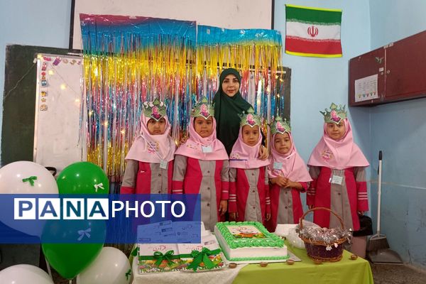 نغمه‌های قرآنی در دل دختران دبستان میقات بهارستان دو طنین‌انداز شد