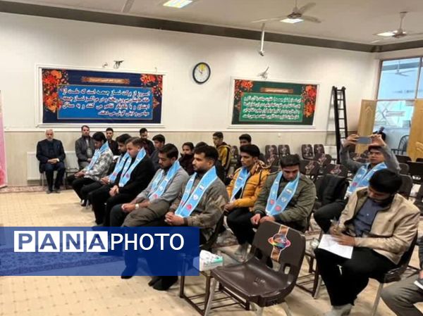 دیدار نمایندگان تشکل‌های دانش‌آموزی مدارس پسرانه مقطع متوسطه دوم کاشمر با امام جمعه