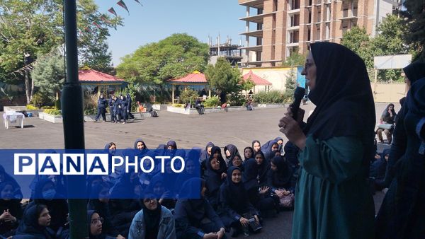 برگزاری رویداد شادی به رنگ ایثار در دبیرستان شاهد عصمت ناحیه ۳ کرج