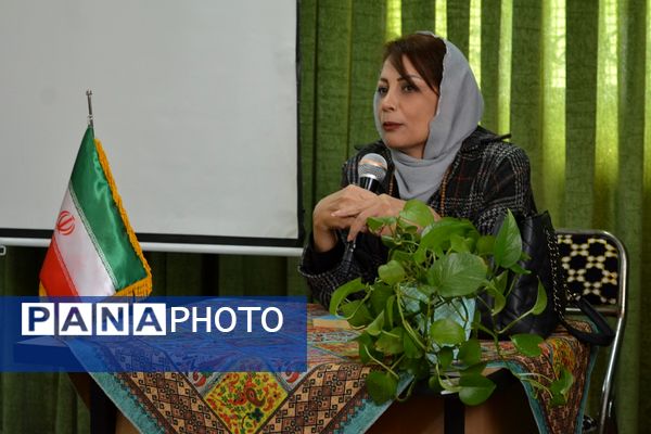 مدرسه حکمت میزبان هفته کتابخوانی