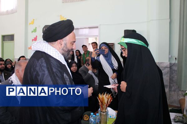 نواختن زنگ ایثار، شهادت و نماز در آموزشگاه ولایت شهرستان فریمان