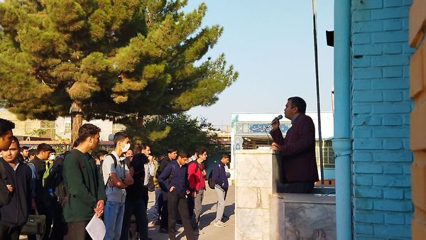 گرامیداشت هفته سلامت روان در دبیرستان شاهد ابوذر غفاری 