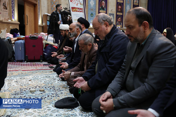 حضور وزیر آموزش و پرورش در جمع دانش‌آموزان معتکف