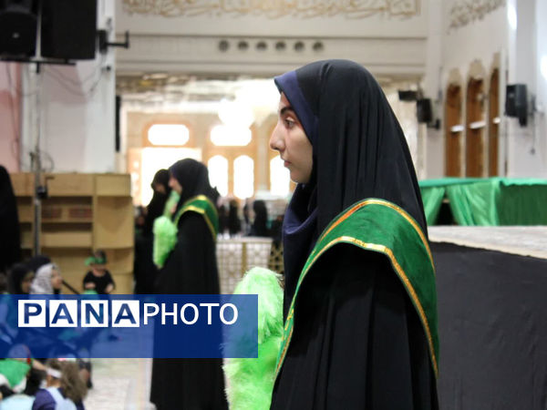 گهواره‌های عاشورایی و لالایی مادران همنوا با کودکان شهید