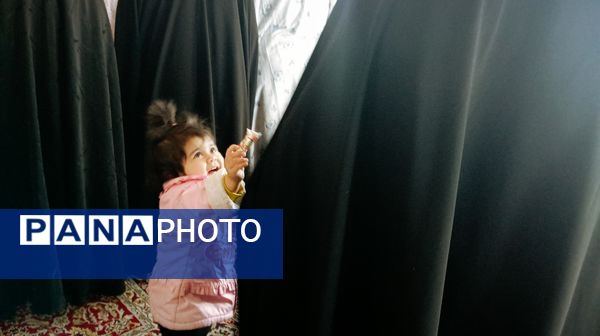 حضور کودکان در نماز جمعه کاشمر