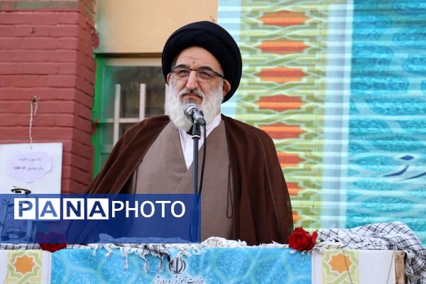 برگزاری آیین متمرکز بازگشایی مدارس در دبیرستان فاطمیه کرج