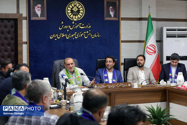 نشست قائم مقام سازمان دانش آموزی با معاونان پرورشی، تربیت‌بدنی و مسئولان سازمان دانش‌آموزی آذربایجان شرقی
