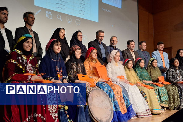 آیین پاسداشت فرهیختگان آینده‌ساز؛ مقام‌آوران جشنواره نوجوانان خوارزمی