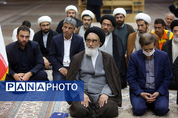 آیین سیاهپوشی حرم حضرت معصومه(س) در آستانه ماه عزاداری سیدالشهدا(ع)