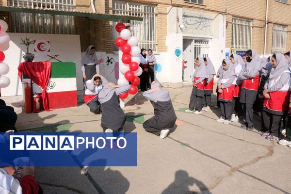 در سایه سکون؛ زنگ ایمنی و زلزله در دبیرستان اندیشه‌نفیس به صدا درآمد