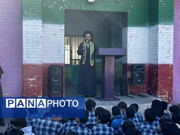 افتتاح کتابخانه راهرویی خلاقانه در دبستان امام خمینی(ره) گناوه