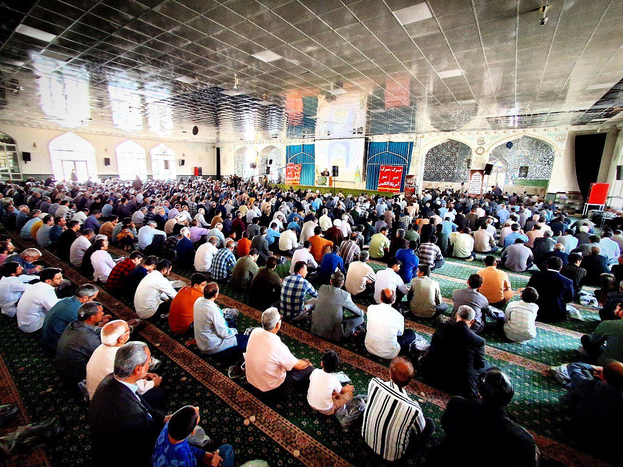 نماز عبادی سیاسی جمعه در شهرستان کاشمر 