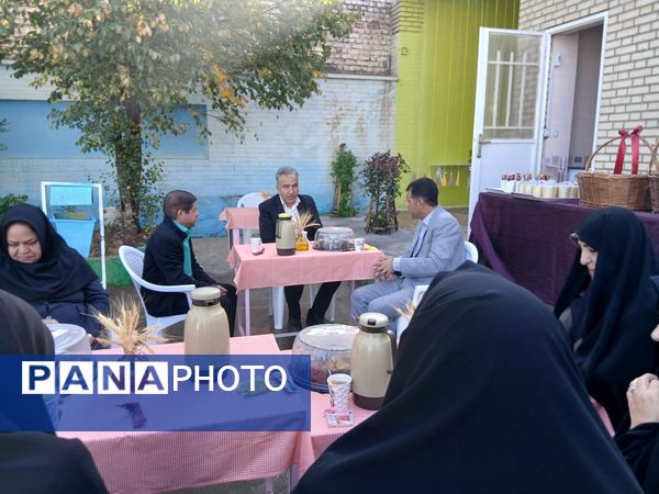 کافی شاپی به وسعت آرزوهای فاطمیه