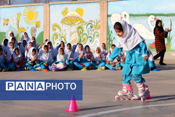 المپیاد درون مدرسه‌ای در مدرسه شهید فخرانی درق