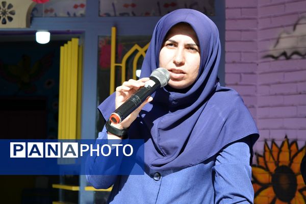 جشن میلاد حضرت زینب(س) با حضور مادر پرستار در دبستان علویان بهارستاندو