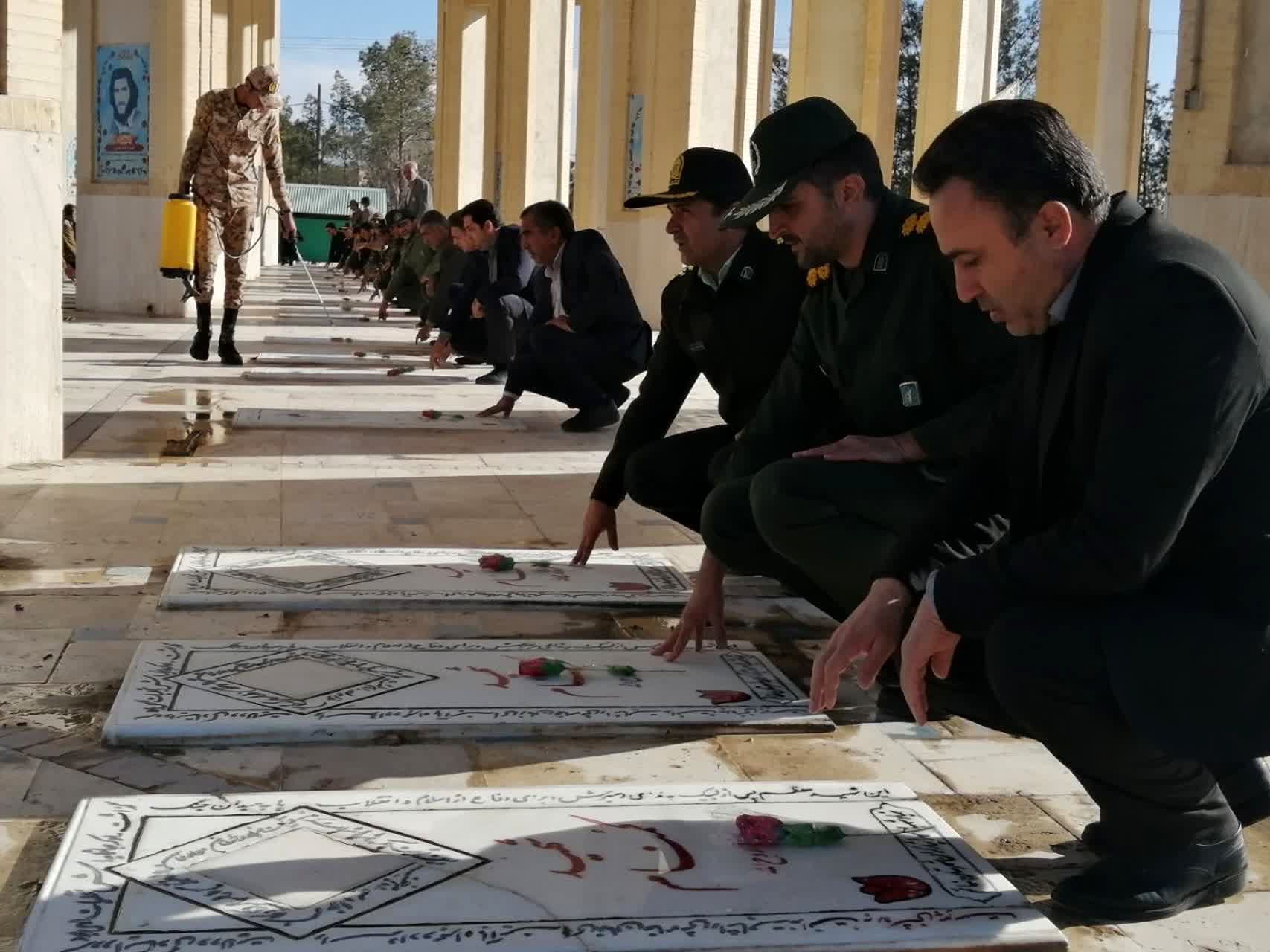 تجدید میثاق با آرمان‌های شهیدان و تقدیر از خانواده‌های معزز شهدا