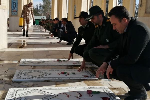 تجدید میثاق با آرمان‌های شهیدان و تقدیر از خانواده‌های معزز شهدا