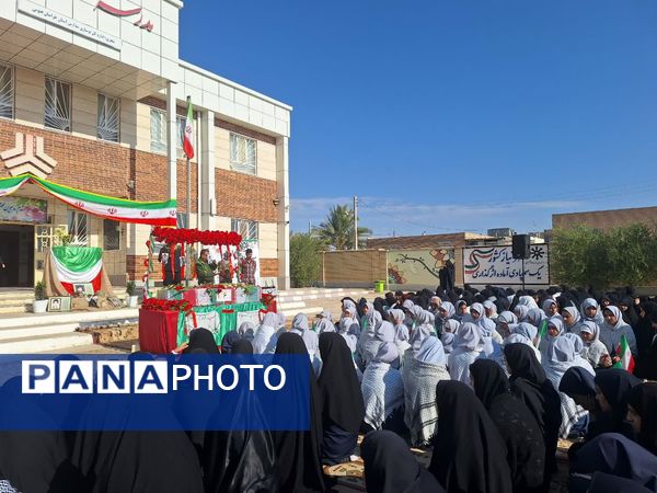 میزبانی دانش‌آموزان دختر بیرجندی از شهید گمنام 