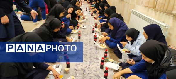 لحظات به یاد ماندنی افطار این‌بار در آموزشگاه فدک شهرستان بن 