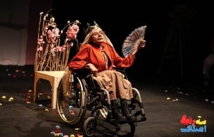 نمایش «سه رنگ اصلی» تمدید شد