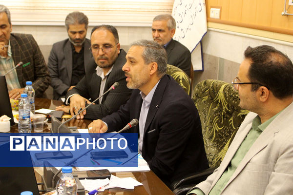 نشست خبری سرپرست اداره‌کل آموزش و پرورش قم به‌مناسبت روز معلم