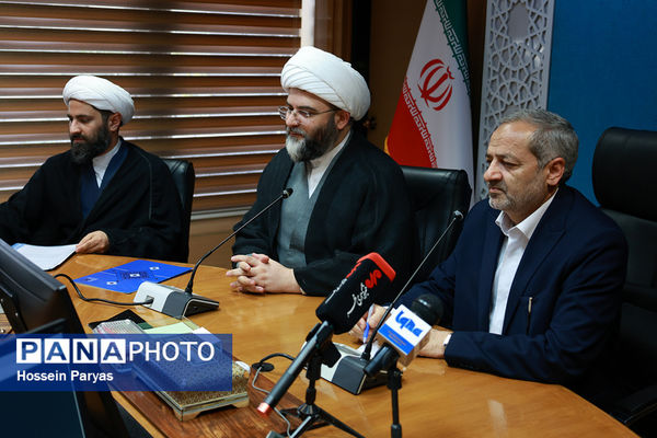 آیین رونمایی از کاربرگ حفظ موضوعی قرآن کریم و بازی آی‌لیگ