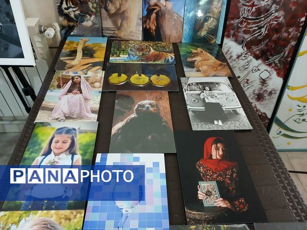 برگزاری نمایشگاه ایده‌های تحول آفرین در دبیرستان الگونه ناحیه ۳ شیراز