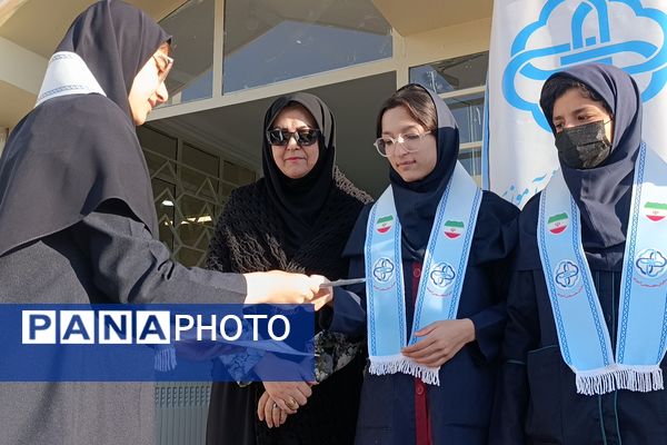 مراسم افتتاحیه سفیران سلامت در دبیرستان مهر نیشابور 