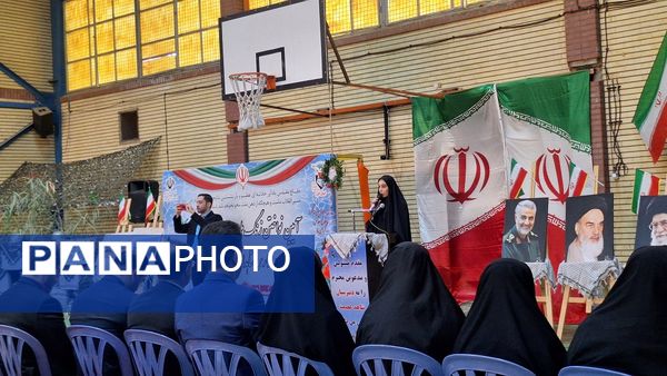 آیین نواختن زنگ ملی مهر ایثار و مقاومت در مدارس استان البرز